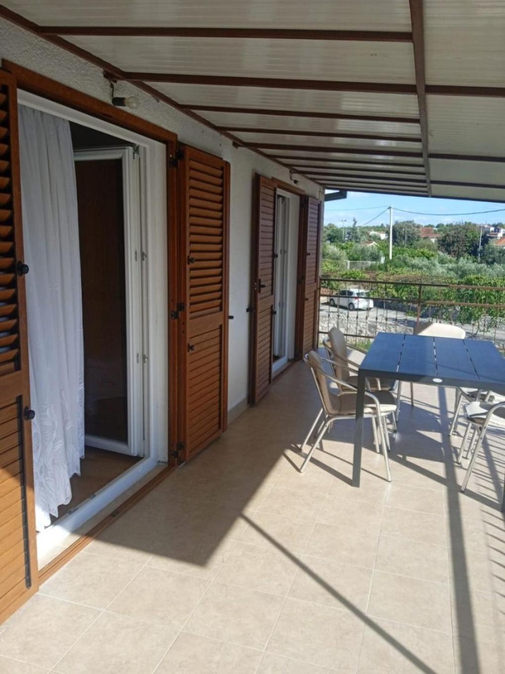 Apartments Ante - 50 M From The Sea Seget Vranjica Exterior photo